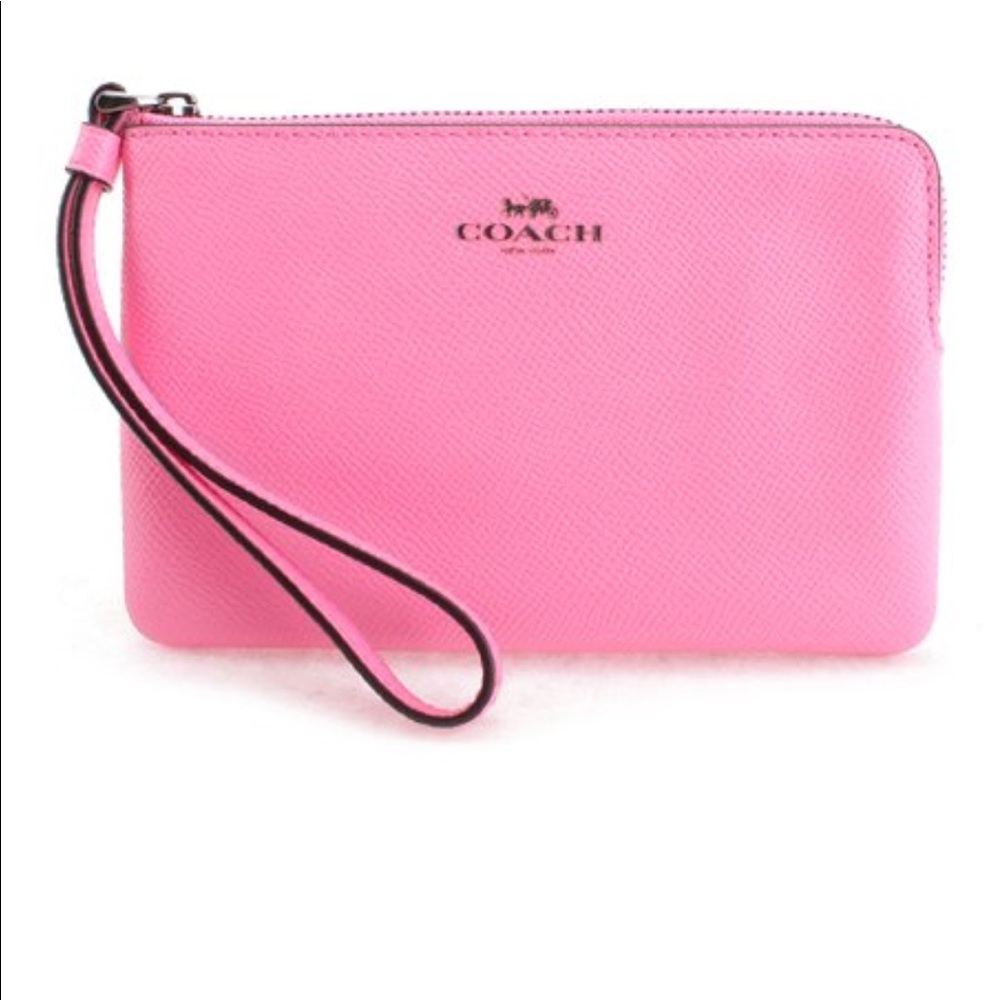 NWT COACH NEON PINK CORNER ZIP WRISTLET 💕